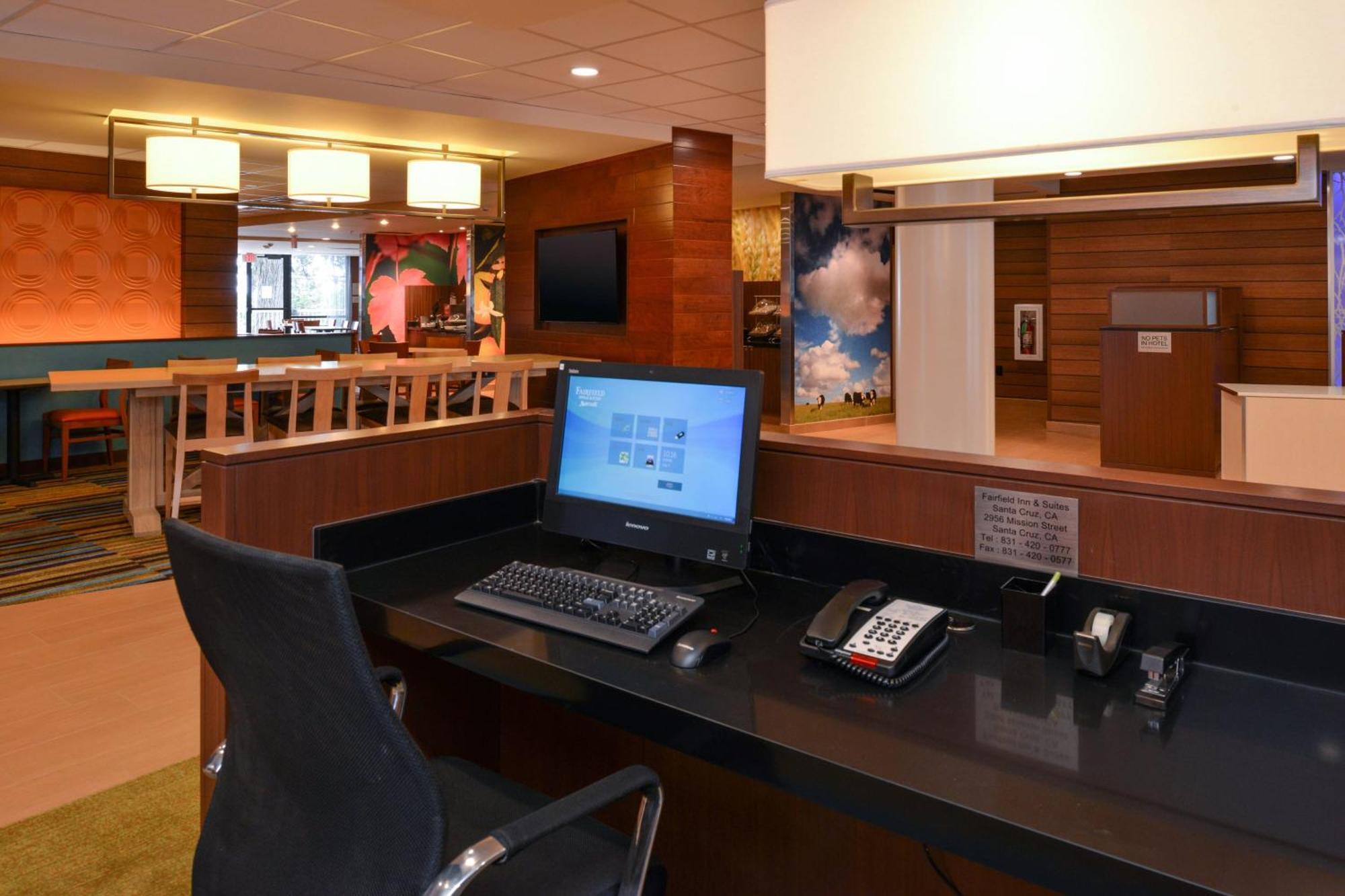 Fairfield Inn & Suites By Marriott Santa Cruz Bagian luar foto
