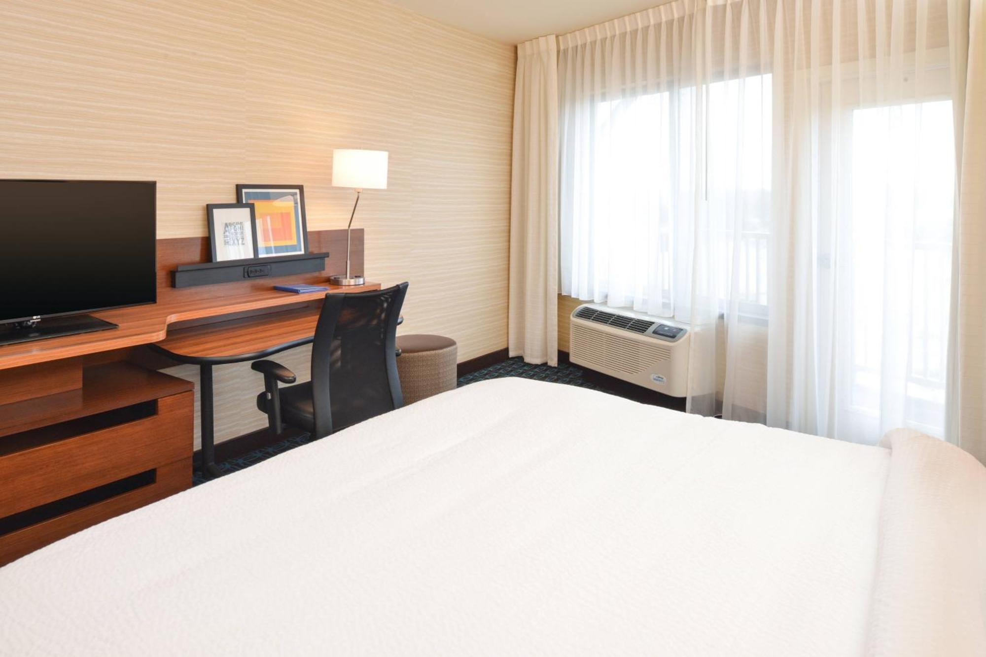 Fairfield Inn & Suites By Marriott Santa Cruz Bagian luar foto